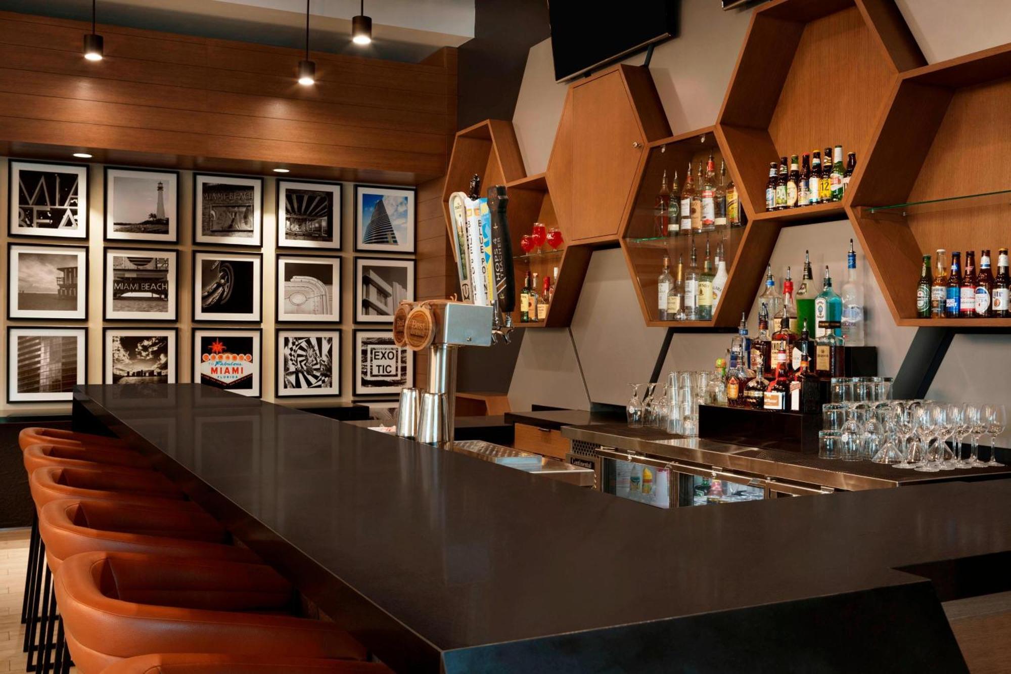 Four Points By Sheraton Miami Airport Doral Extérieur photo